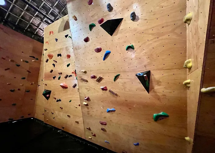 Хостел Blue Monkey - Bouldering Сиемрип